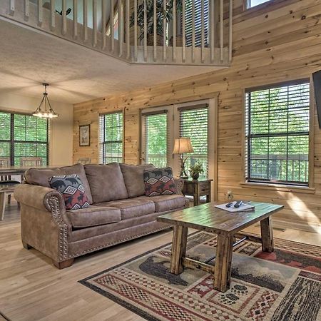 Rustic Pigeon Forge Home With Private Hot Tub! Buitenkant foto