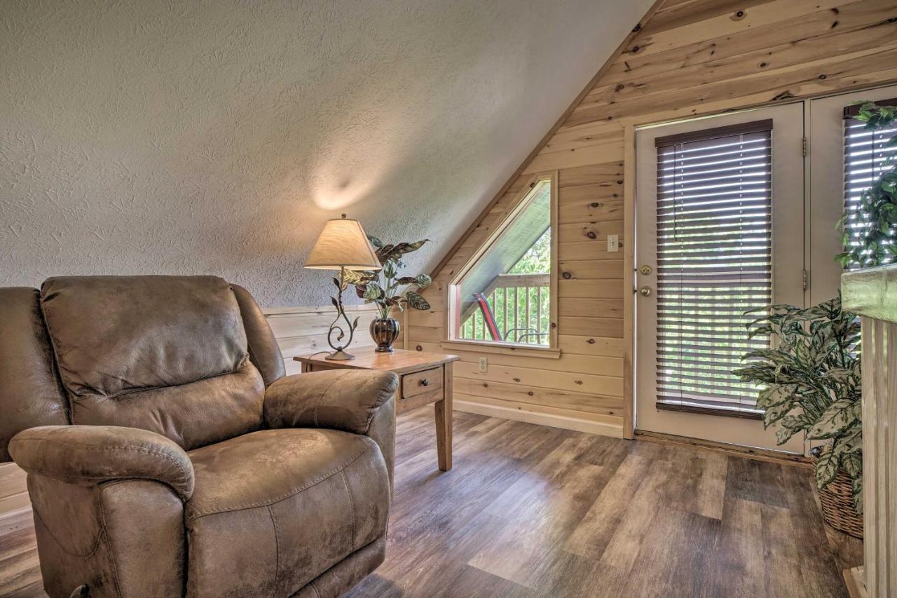 Rustic Pigeon Forge Home With Private Hot Tub! Buitenkant foto